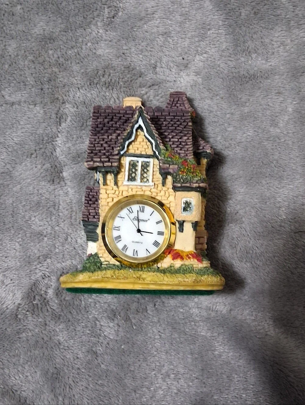 Vintage Teaberry Village #1027 Surgeon's House Clock Collection
